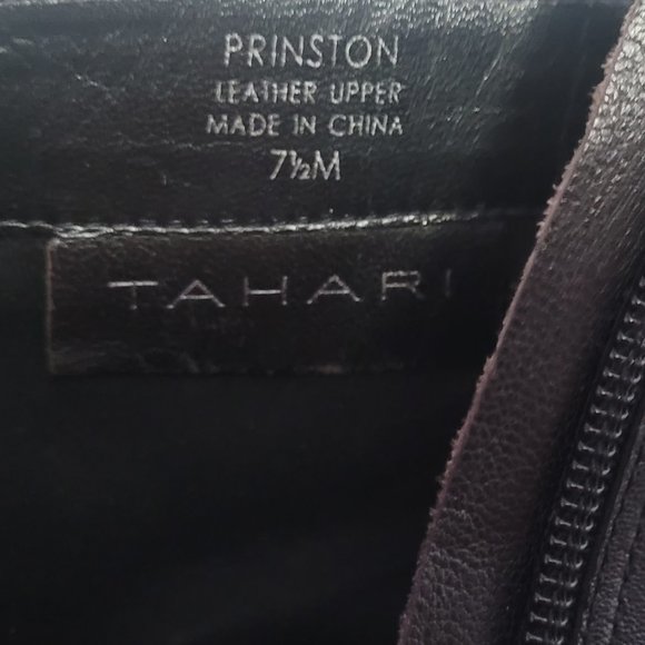 Tahari "Prinston" Black Leather Side Zip Bootie Size 7.5 EUC - Picture 5 of 9